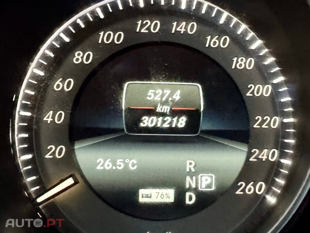 Mercedes-Benz E 300 BlueTEC Hybrid Avantgarde