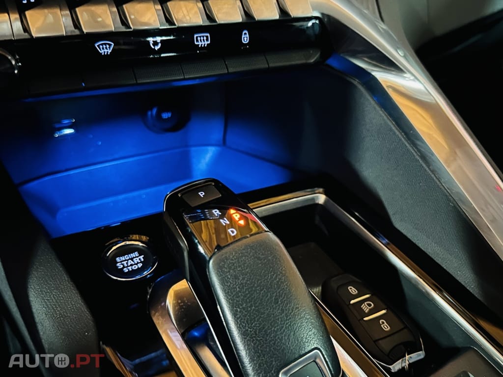 Peugeot 3008 PureTech 130 Stop & Start GPF EAT8 Active