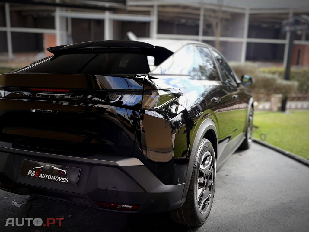 Peugeot E-3008 73 kWh GT