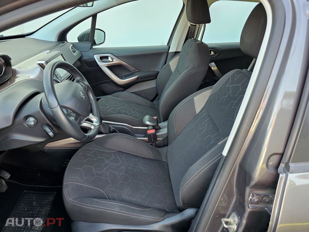 Peugeot 2008 1.2 PureTech Active