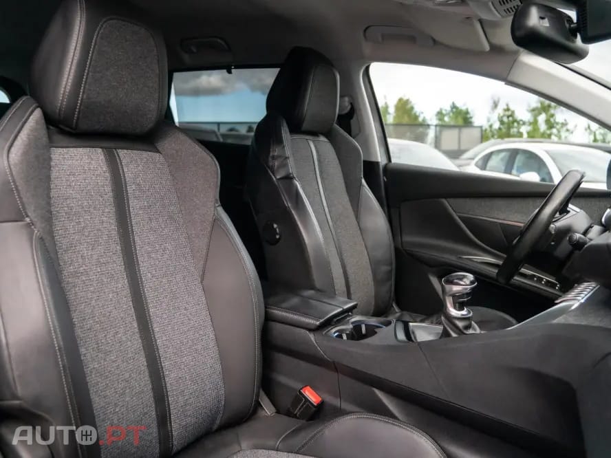 Peugeot 5008 1.6 BlueHDi Allure