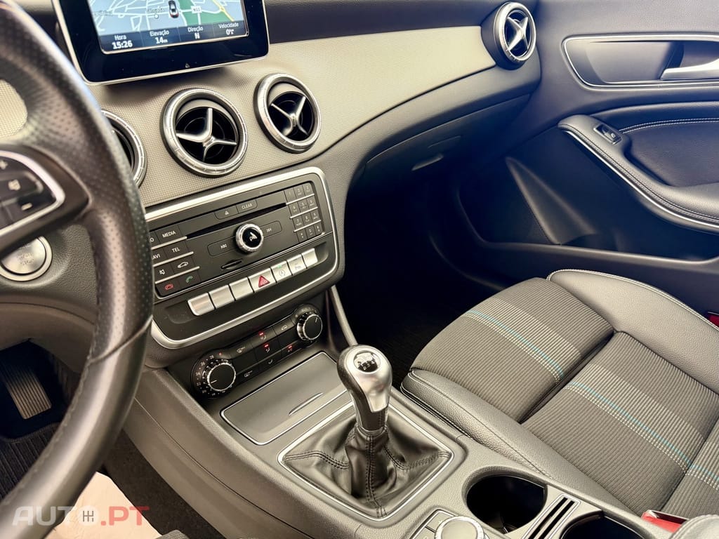 Mercedes-Benz CLA 180 d Urban