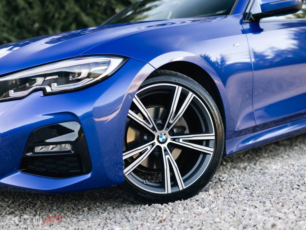 BMW 320 d Pack Desportivo M Auto