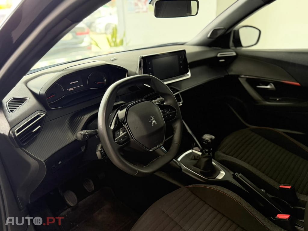 Peugeot 2008 1.2 PureTech Active