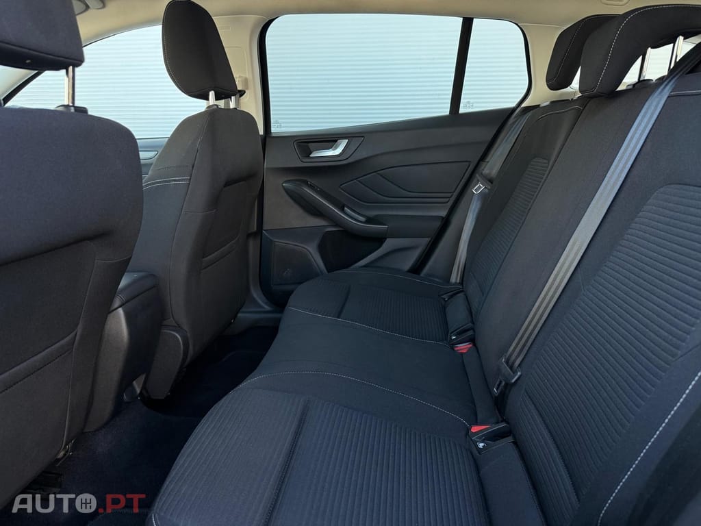 Ford Focus SW 1.0 EcoBoost MHEV Active X
