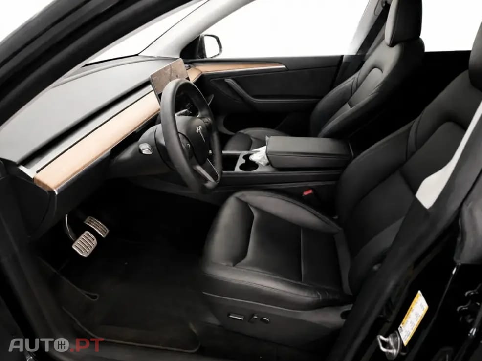 Tesla Model Y Performance Dual Motor AWD