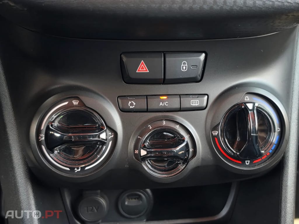 Peugeot 2008 1.2 PureTech Signature