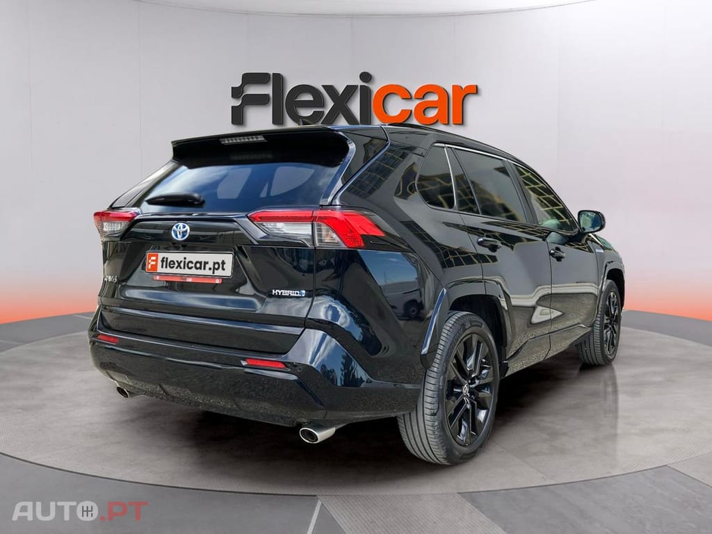 Toyota RAV4 2.5 HDF Black Edition