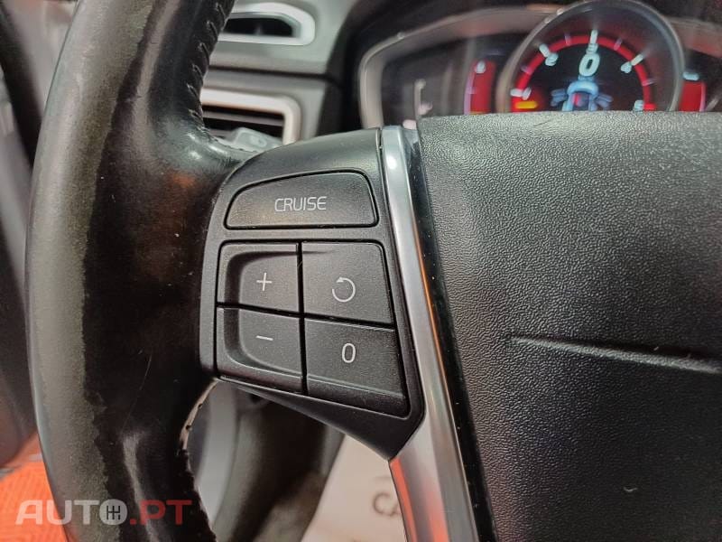 Volvo XC70 2.0 D4 Momentum Geartronic