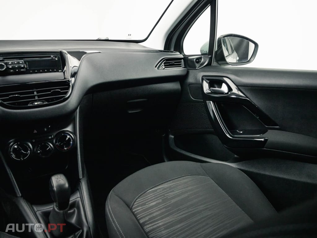 Peugeot 208 1.2 VTi Access