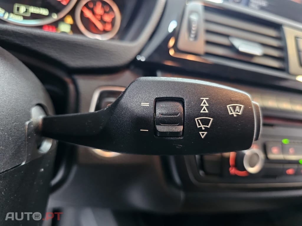 BMW 320 d Touring EfficientDynamics Advantage Auto