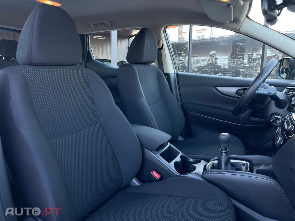 Nissan Qashqai 1.2 DIG-T ACENTA