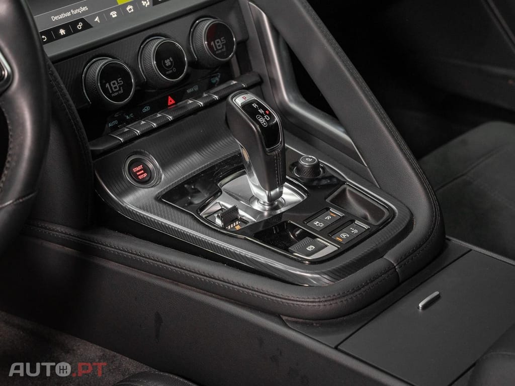 Jaguar F-Type 2.0 i4 R-Dynamic Black