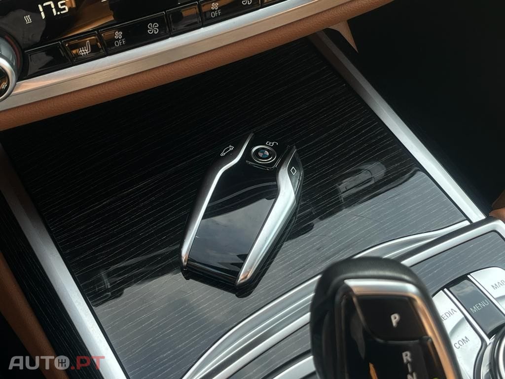 BMW 730 D PACK M CARBON CORE