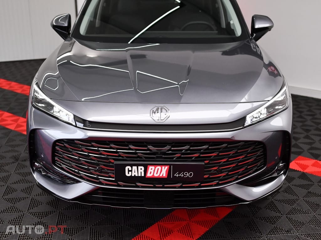 MG HS 1.5 T Luxury AT