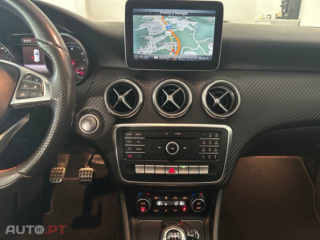 Mercedes-Benz A 200 d AMG Line