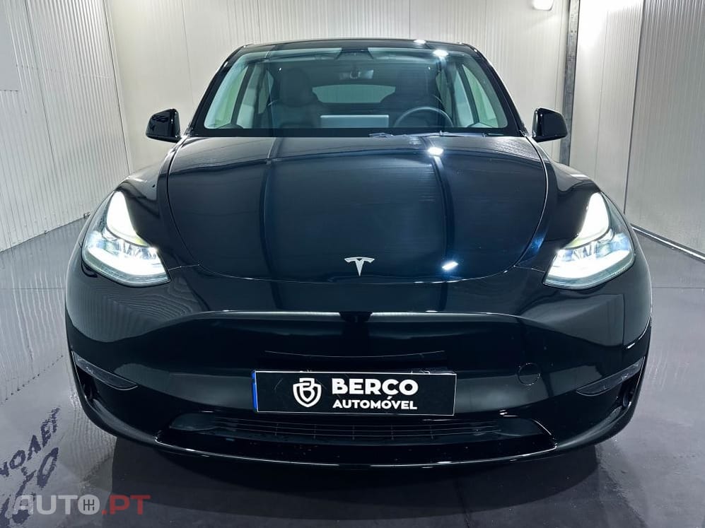 Tesla Model Y Performance AWD
