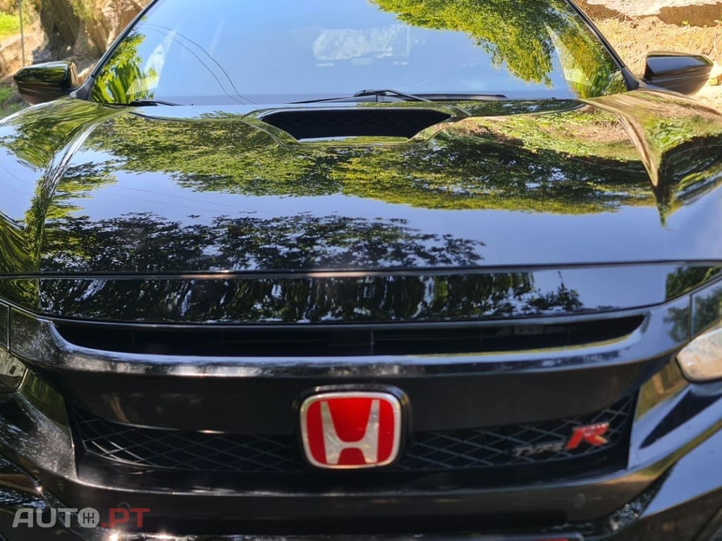 Honda Civic 2.0 i-VTEC Type-R