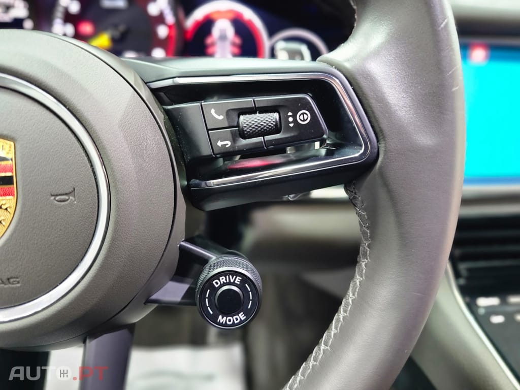 Porsche Panamera 4 E-Hybrid