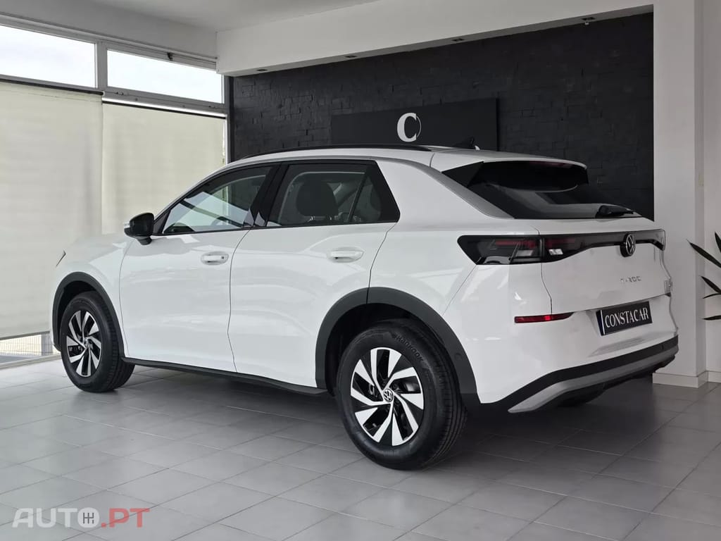 Volkswagen T-Roc 1.5 eTSI Trend DSG