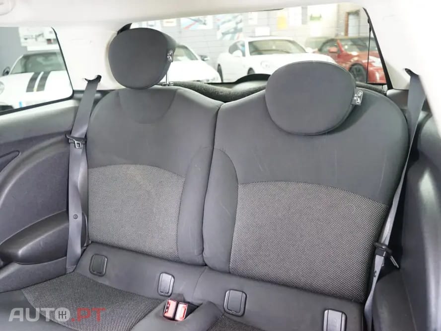 MINI Cooper One D