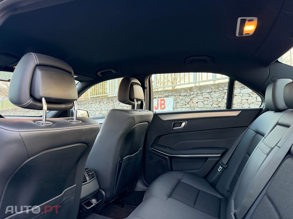 Mercedes-Benz E 300 BLUETEC Hybrid Avantgarde