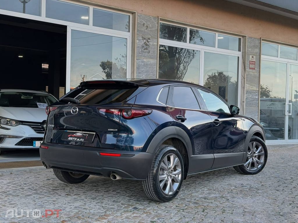 Mazda CX-30 2.0 e-Skyactiv-G Exclusive-line
