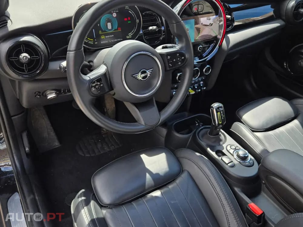 MINI Cooper Cooper SE Premium P. Resolute Edition