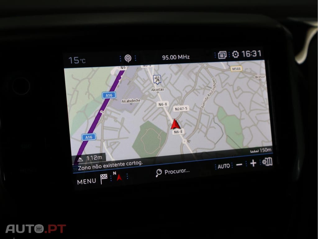 Peugeot 2008 Signature 1.5 BlueHDi 