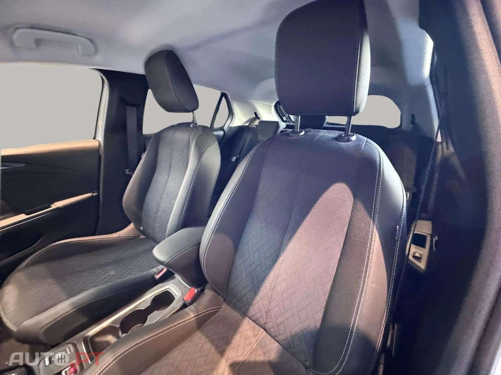 Opel Corsa-E 136CV Elegance 100% Elétrico
