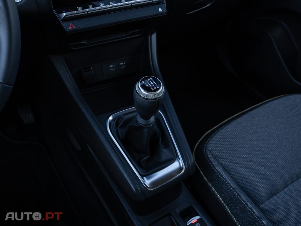 Renault Captur 1.0 TCe Techno Bi-Fuel