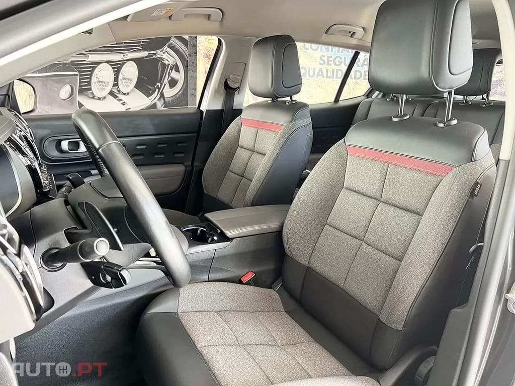 Citroen C5 Aircross 225 e-EAT8 SHINE
