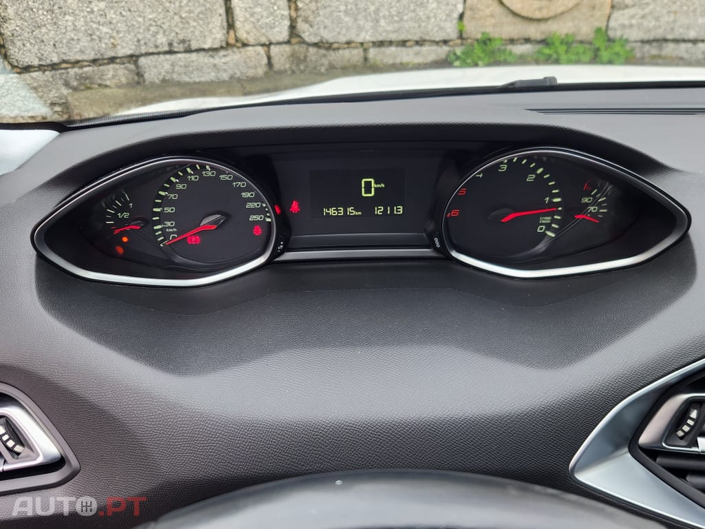 Peugeot 308 1.5 BlueHDi Business Line