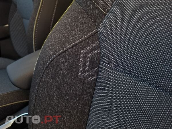 Renault Symbioz mild hybrid 140 techno