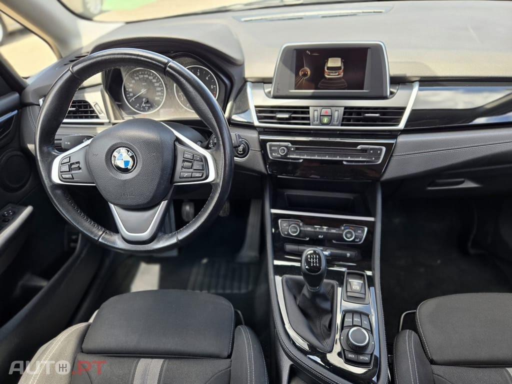 BMW 216 d Advantage