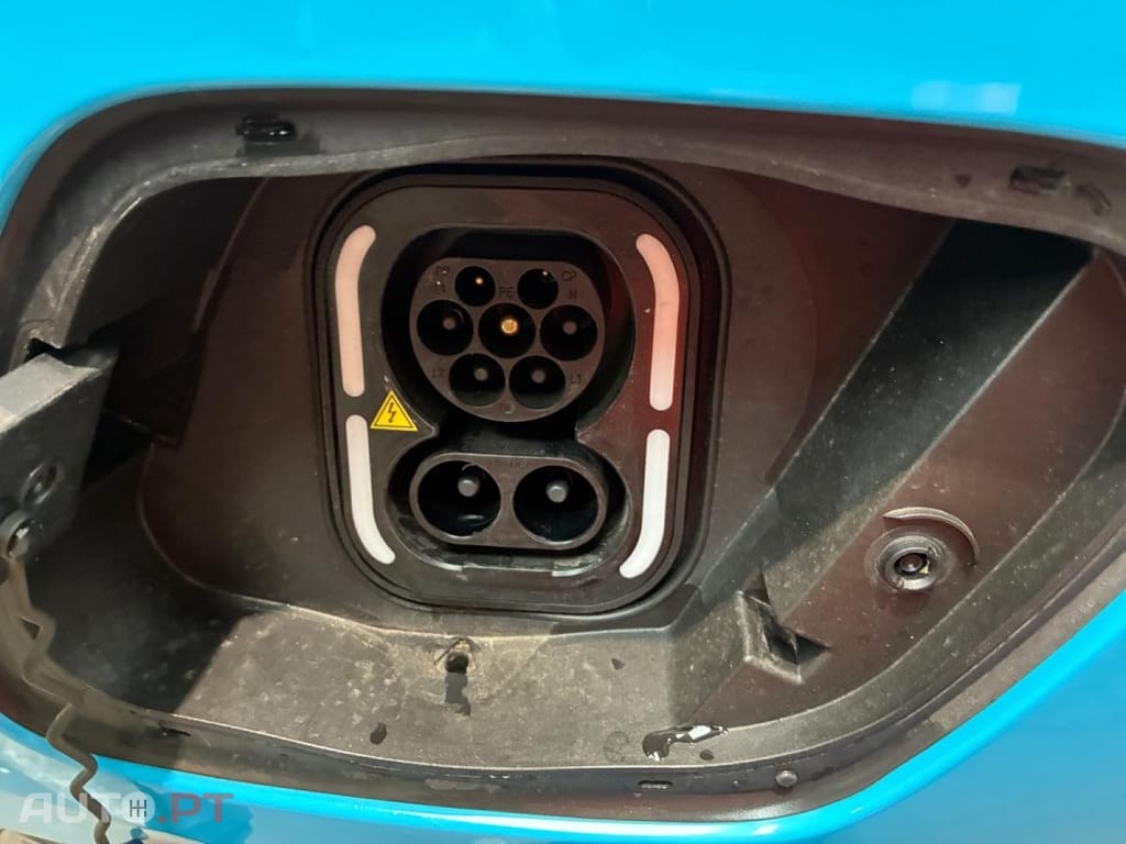 MG MG4 64 kWh Luxury