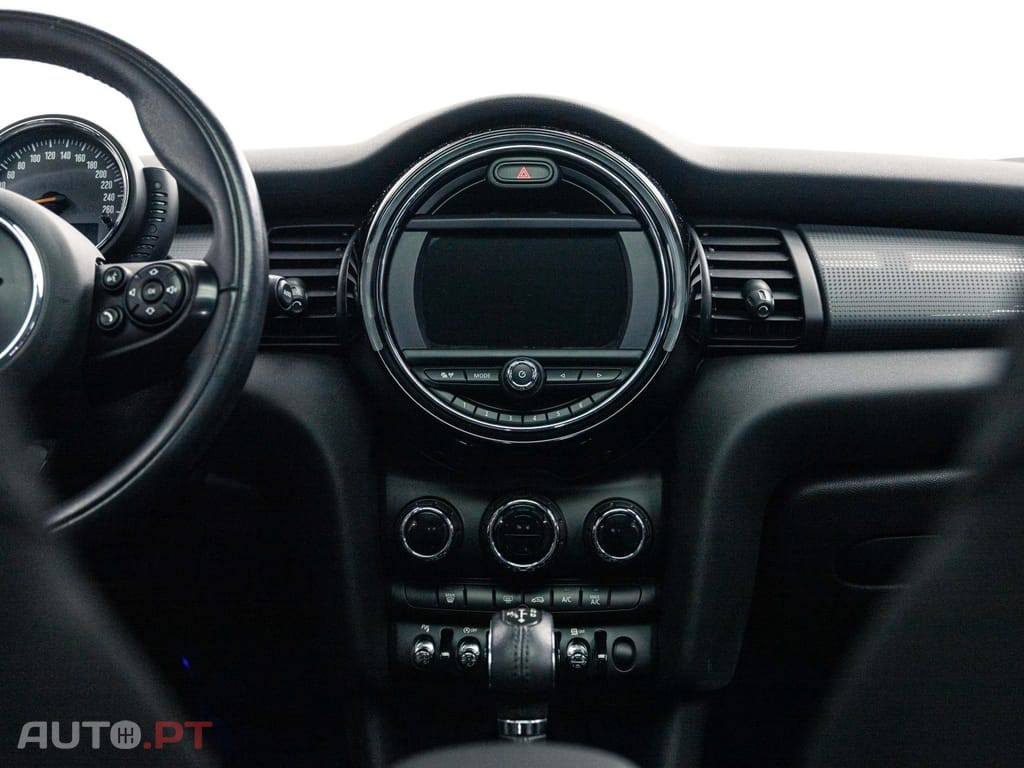 MINI Cooper Cooper D Auto