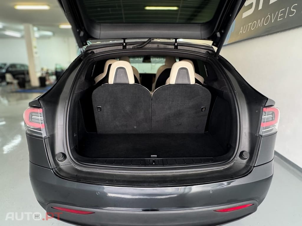 Tesla Model X 100 kWh Long Range AWD