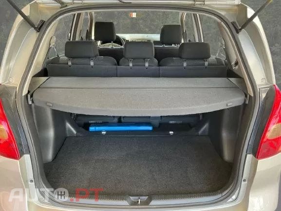 Toyota Corolla Verso 1.6 VVT-i Sol