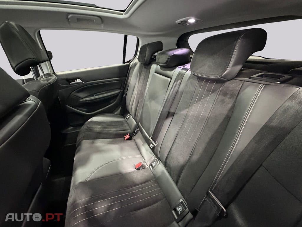 Peugeot 308 1.2  Feline