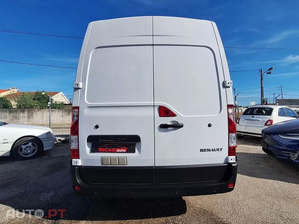Renault Master Master 2.3 dci L2H2 hka 3.3t Caixa Automática 