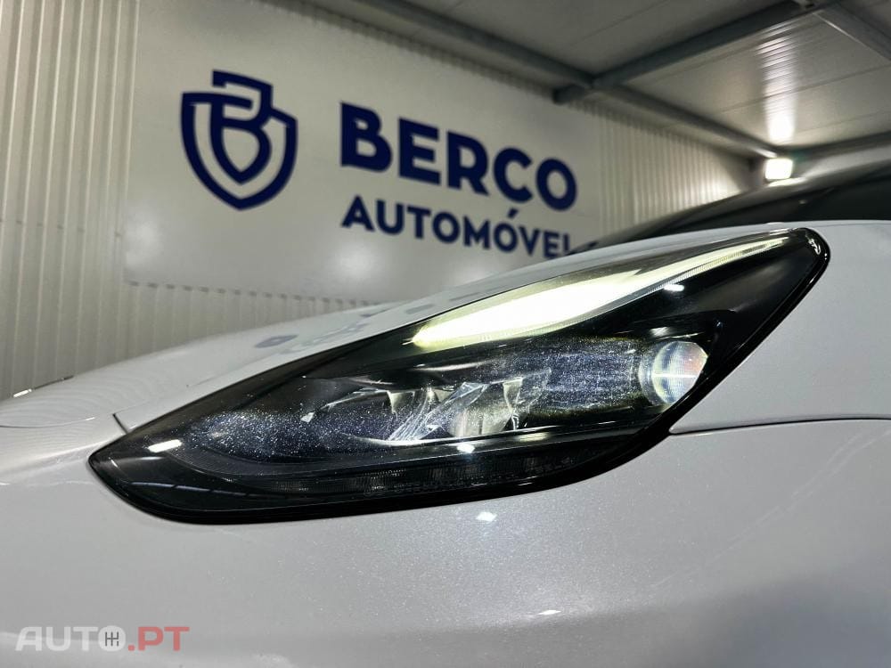 Tesla Model 3 Long Range AWD Dual Motor