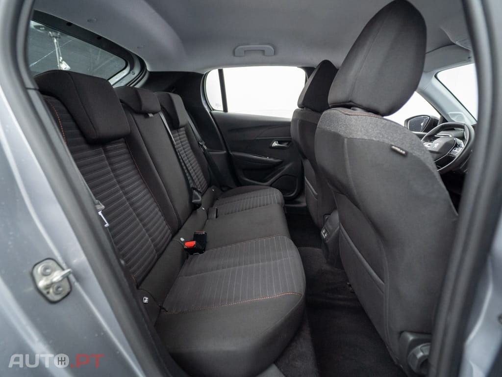 Peugeot E-208 50 kWh Active Pack