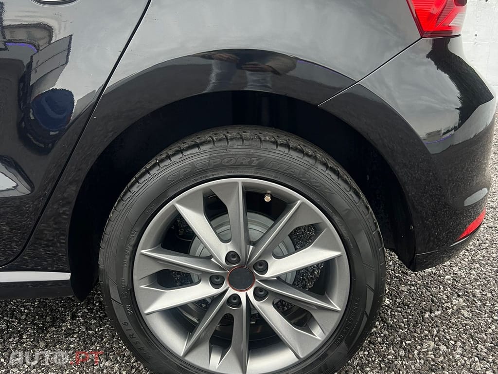 Volkswagen Polo 1.0 Confortline