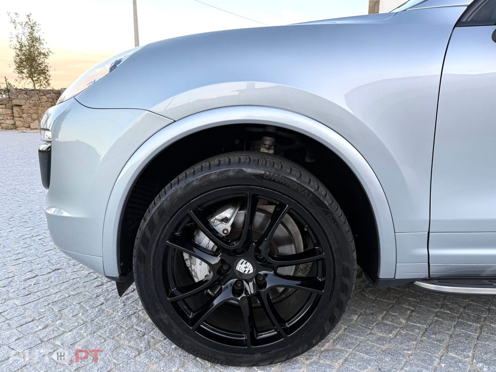 Porsche Cayenne S Platinum Edition