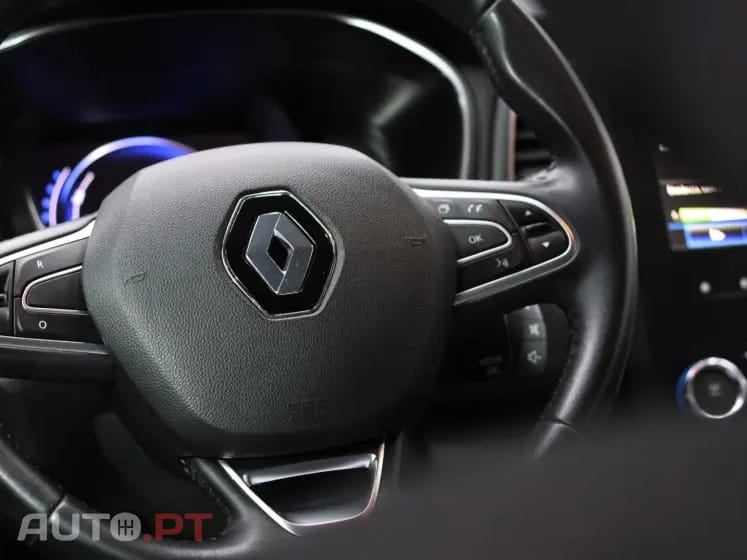 Renault Mégane 1.5 Blue dCi Limited EDC — fotografia 11
