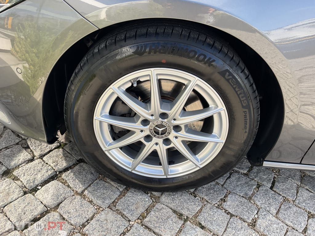 Mercedes-Benz CLA 180 d Shooting Brake Business Solutions