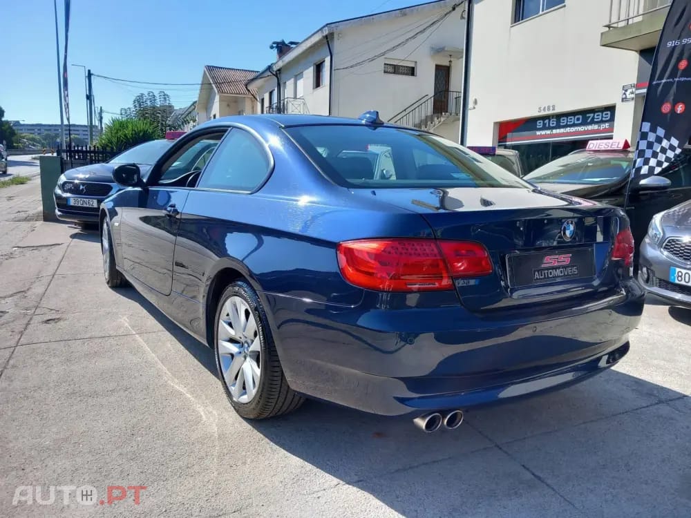 BMW 320 i Coupe