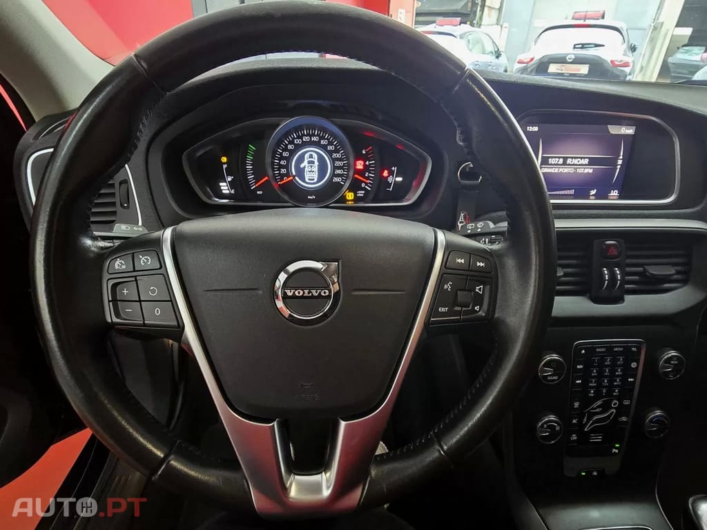Volvo V40 2.0 D3 Momentum