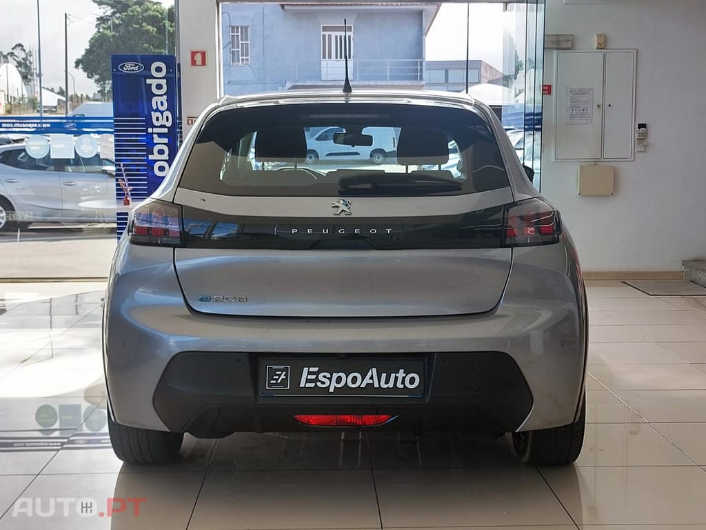 Peugeot E-208 50 kWh Active